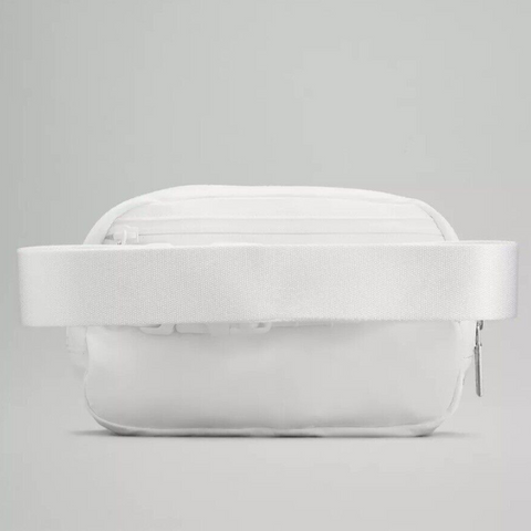 Everywhere Belt Bag 1L - White - lululemon leggings